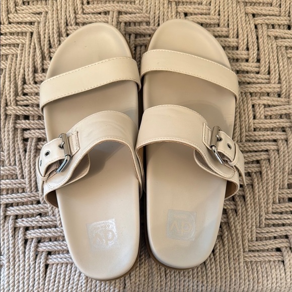 dv Dolce Vita Women 8.5 Taupe Annie Platform Two Strap Buckle Slip On Sandal - Picture 3 of 7